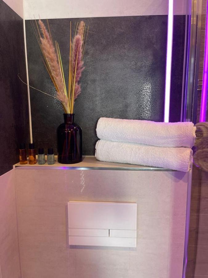 #4 Tgha Luxury One Bedroom Apartment In 애슬론 외부 사진